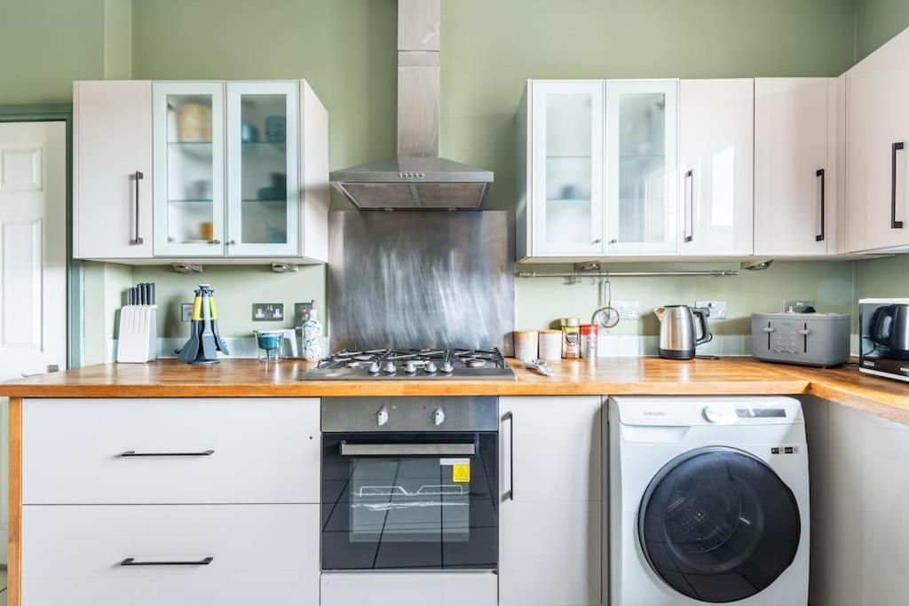 Harbourside Haven - Stylish Retreat In Hotwell - Free Parking Apartamento Bristol Exterior foto